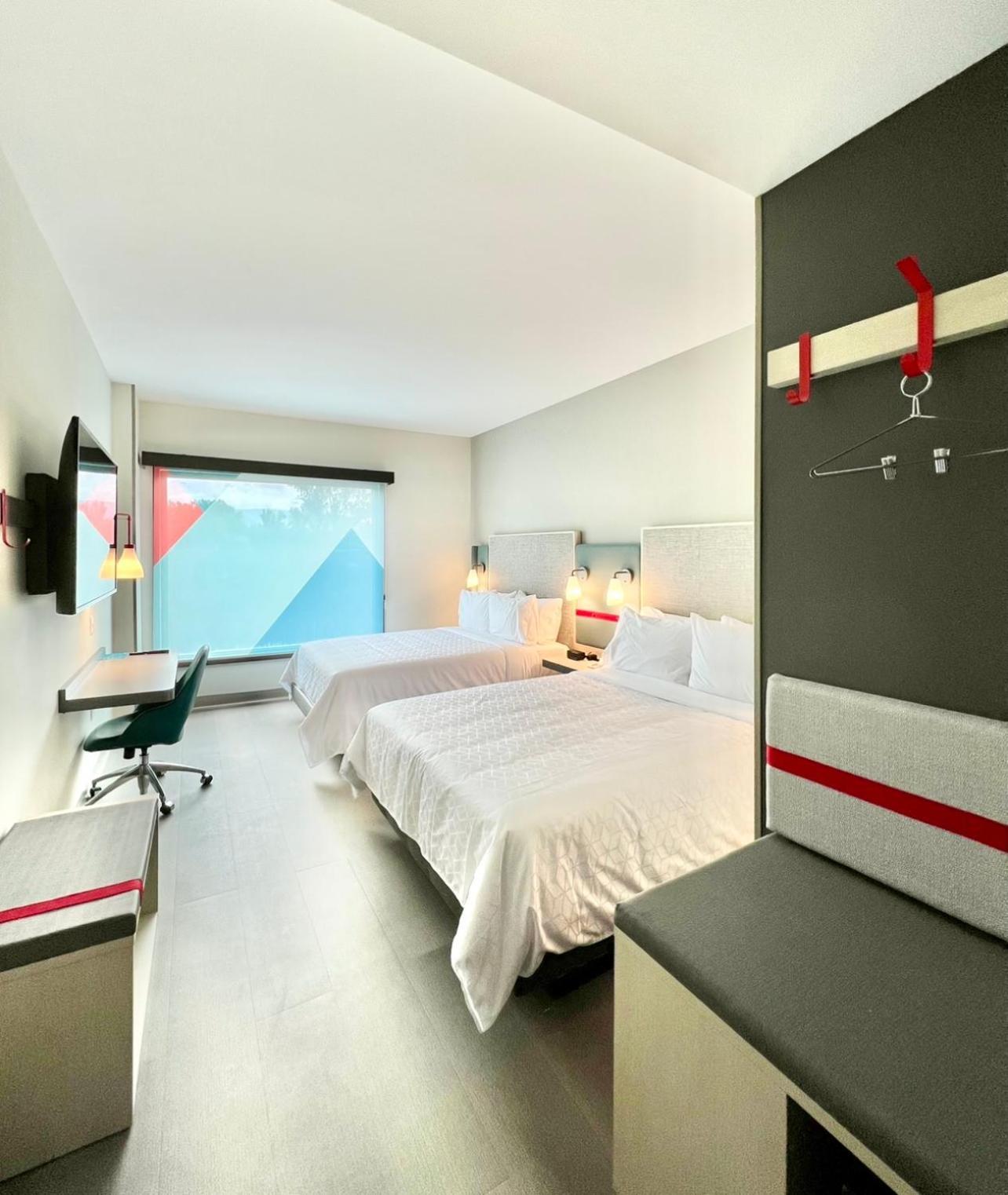 Avid Hotels - Guadalajara Av Vallarta Pte By Ihg Zapopan Dış mekan fotoğraf